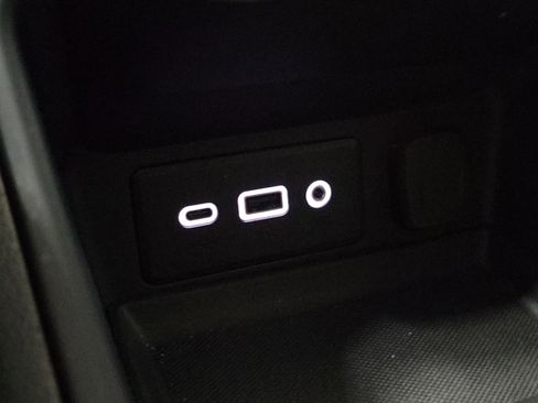 Used 2024 GMC Terrain SLE image 34