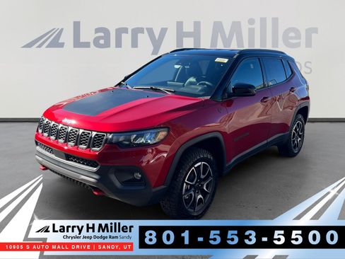 New 2026 Jeep Compass Trailhawk image 1