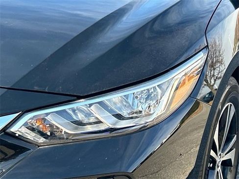 Used 2023 Nissan Sentra SV image 11