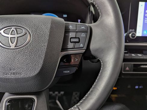 Certified 2025 Toyota Camry SE AWD/4WD image 25
