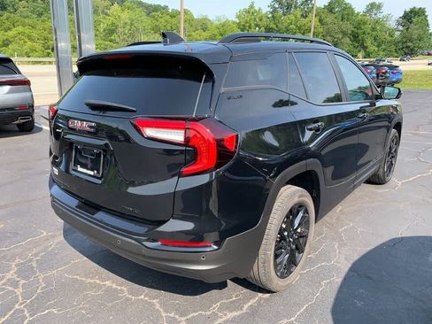 Certified 2023 GMC Terrain SLE w/ Elevation Edition AWD/4WD image 5