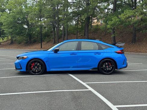 Used 2025 Honda Civic Type R image 6
