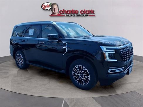 New 2026 Nissan Armada SL w/ Captain's Chari Seat Package image 7