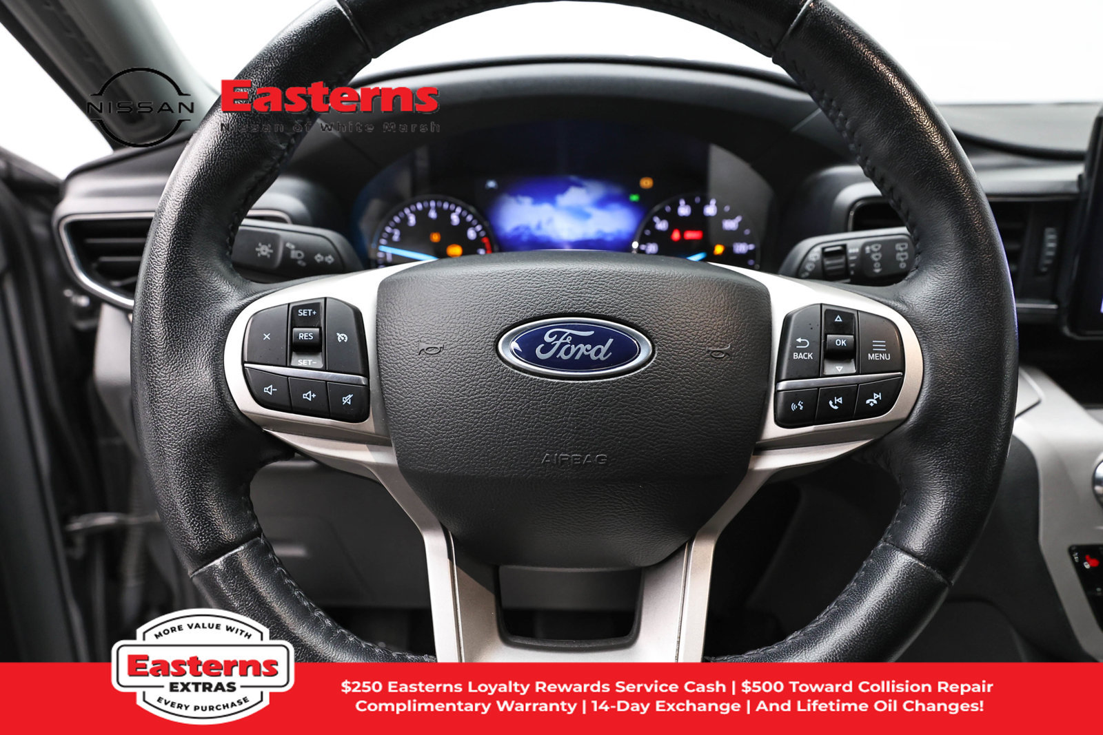 Used 2023 Ford Explorer XLT w/ Equipment Group 202A RWD image 10