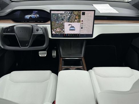 Used 2022 Tesla Model X AWD/4WD image 2