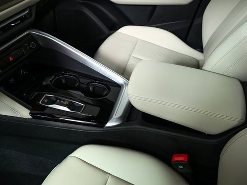 Certified 2025 Audi Q5 Premium w/ Convenience Package image 17