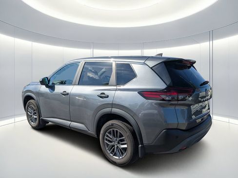 Used 2023 Nissan Rogue S AWD/4WD image 6