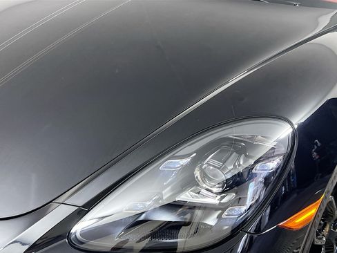 Used 2024 Porsche 718 Boxster RWD image 11