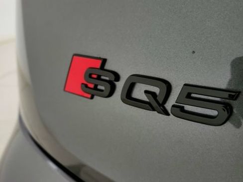 Used 2025 Audi SQ5 Premium Plus AWD/4WD image 33