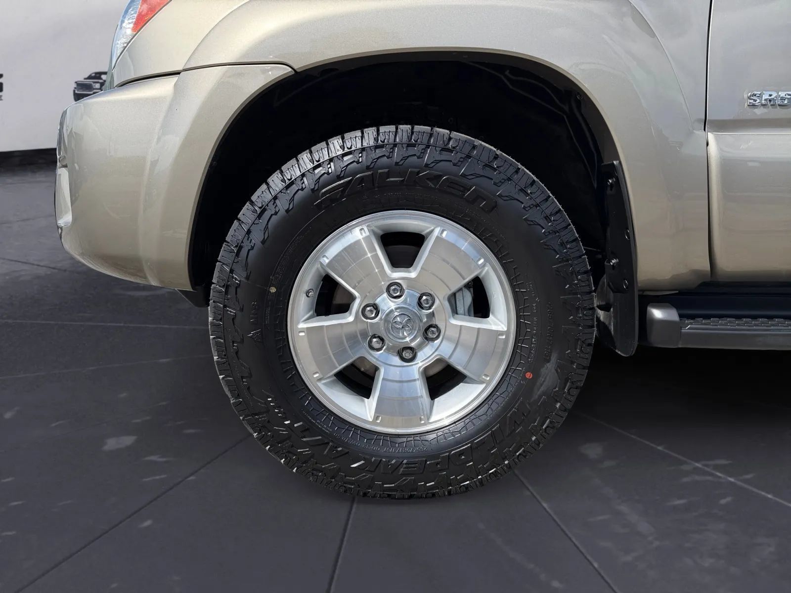 Used 2008 Toyota 4Runner SR5 w/ SR5 Extra Value Pkg 1 AWD/4WD image 25