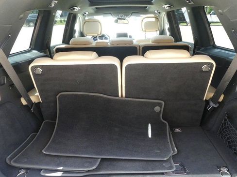 Used 2017 Mercedes-Benz GLS 550 4MATIC image 34