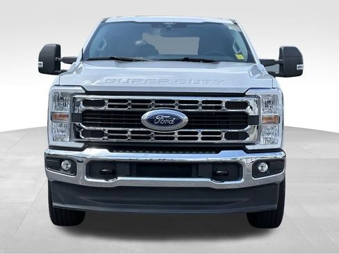 Certified 2025 Ford F250 XLT AWD/4WD image 8