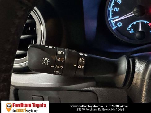 Used 2023 Toyota Tacoma TRD Sport AWD/4WD image 20