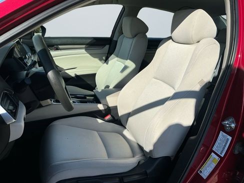 Used 2019 Honda Accord LX image 10