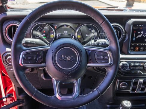 Used 2022 Jeep Wrangler Unlimited Sahara w/ Cold Weather Group image 10