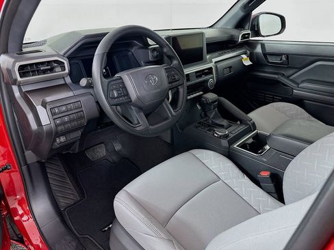 Used 2026 Toyota Tacoma SR5 AWD/4WD image 9
