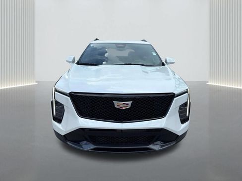 Certified 2024 Cadillac XT4 Sport FWD image 2