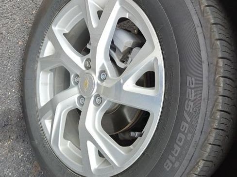 Used 2020 Chevrolet Equinox LT FWD image 9