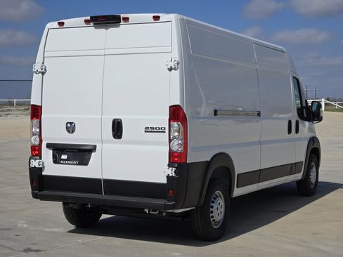 New 2026 RAM ProMaster 2500 w/ Convenience Group image 4