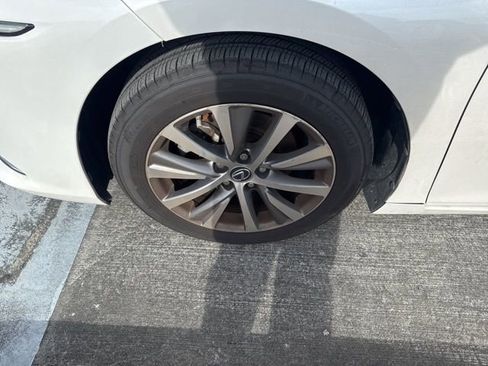 Used 2019 Lexus ES 350 w/ Premium Package image 17