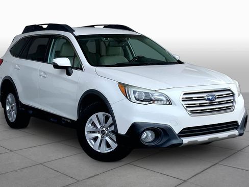 Used 2016 Subaru Outback 2.5i Premium AWD/4WD image 2