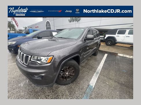Used 2018 Jeep Grand Cherokee Laredo RWD image 1