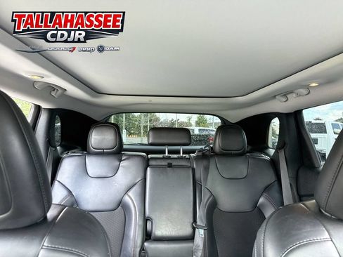 Used 2021 Jeep Cherokee Trailhawk w/ Sun, Sound & Nav Group AWD/4WD image 30
