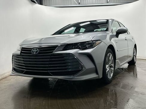 Used 2021 Toyota Avalon XLE w/ Moonroof Package FWD image 28