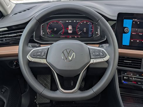 New 2026 Volkswagen Jetta SEL FWD image 9