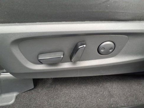 New 2025 Nissan Pathfinder SV image 25