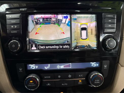 Used 2020 Nissan Rogue SL image 16