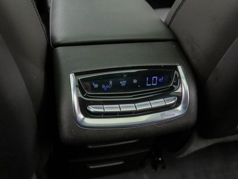 Used 2020 Cadillac XT6 Premium Luxury image 19