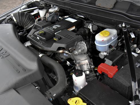 Used 2024 RAM 2500 Laramie image 57