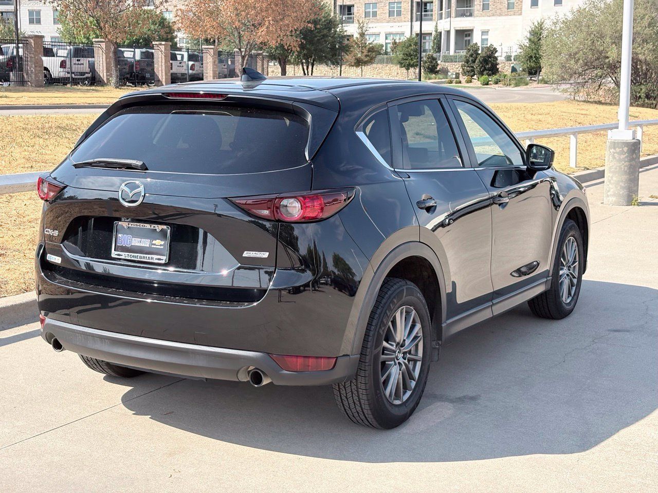 Used 2017 MAZDA CX-5 Touring w/ Preferred Equipment Package AWD/4WD image 4