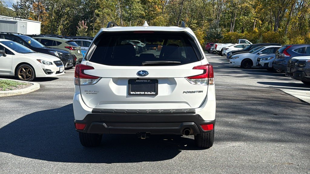 Used 2021 Subaru Forester Limited AWD/4WD image 5
