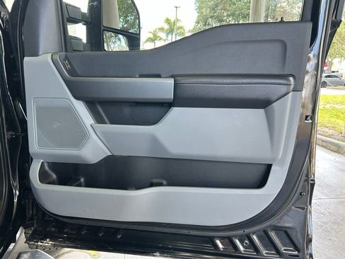 Used 2025 Ford F350 XLT AWD/4WD image 29