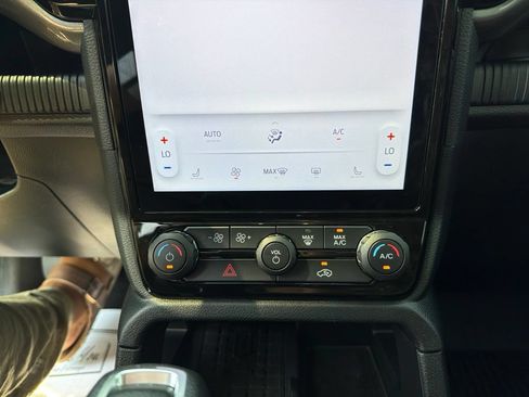 Used 2024 Ford Ranger XLT w/ Equipment Group 301A High AWD/4WD image 25