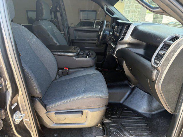 Used 2024 RAM 3500 Tradesman w/ Chrome Appearance Group AWD/4WD image 23