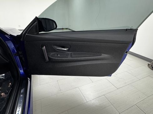 Used 2020 BMW M4 CS w/ Executive Package image 12