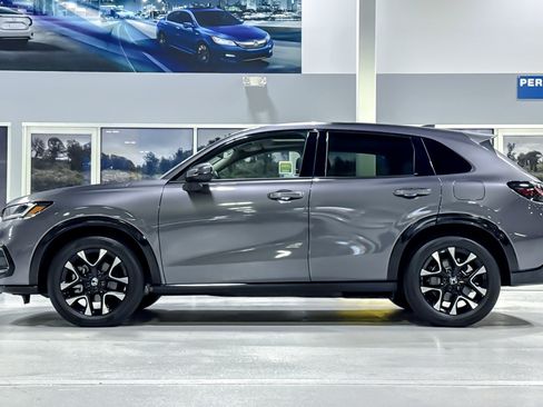 Used 2026 Honda HR-V EX-L image 2