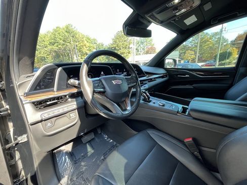 Used 2021 Cadillac Escalade Luxury image 22