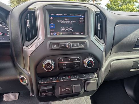 Used 2024 GMC Sierra 1500 Pro w/ Graphite Edition AWD/4WD image 9