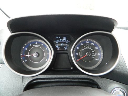 Used 2011 Hyundai Elantra Limited w/ Premium Pkg 5 image 18