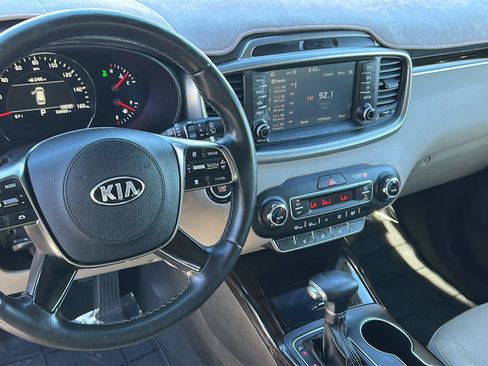 Used 2019 Kia Sorento EX w/ EX Touring Package AWD/4WD image 10
