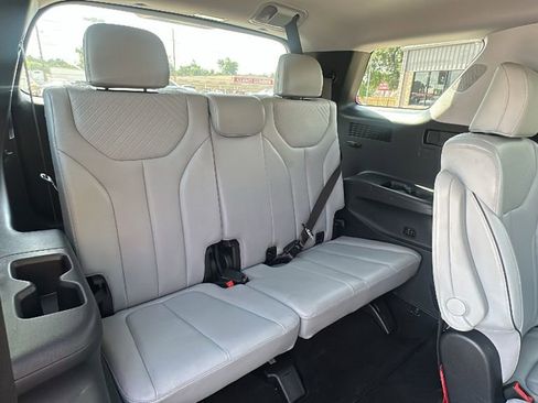 Used 2024 Hyundai Palisade SEL w/ Premium Package image 23