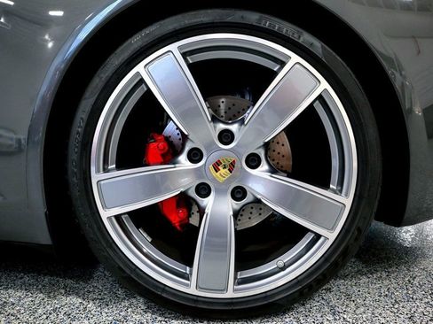 Used 2017 Porsche 911 Carrera S image 36