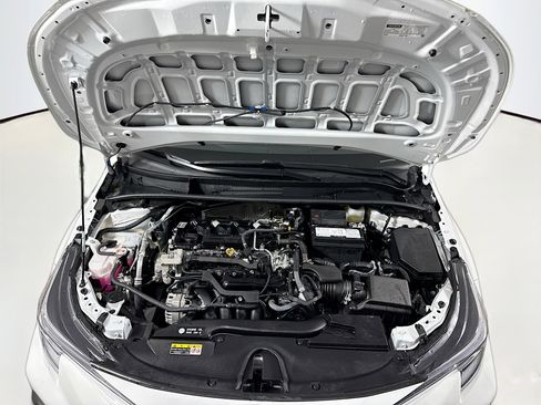 Certified 2025 Toyota Corolla SE w/ SE Premium Package image 27