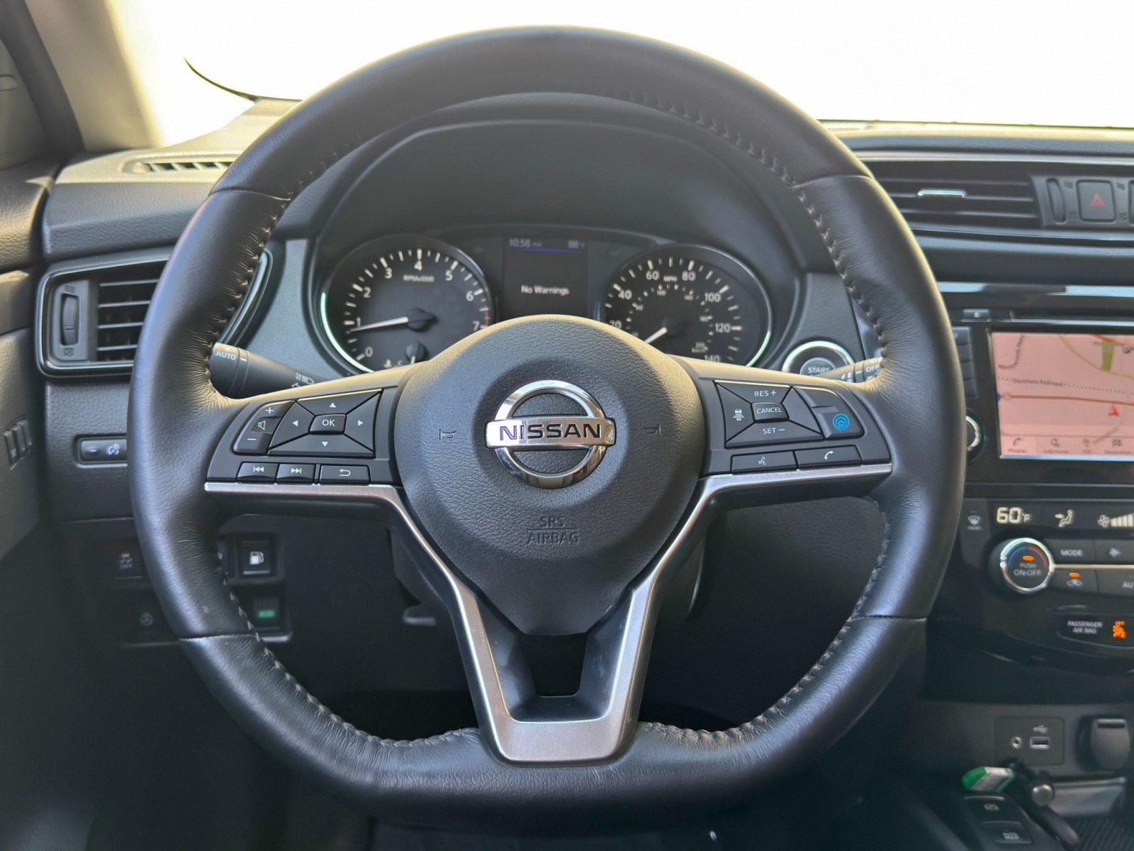 Used 2019 Nissan Rogue SV w/ Premium Package AWD/4WD image 19