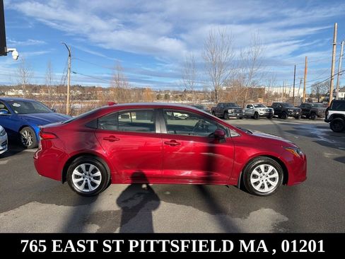 Used 2022 Toyota Corolla LE image 8