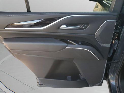 Used 2021 Cadillac Escalade Sport w/ Driver Assist Tech Package image 17